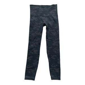 SPANX Look At Me Now Seamless Leggings Black Camo Large
